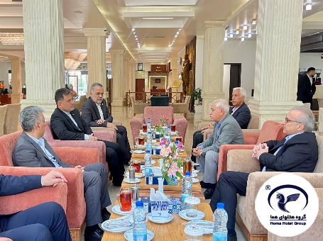 نشست مدیرعامل گروه هتل‌های هما با رئیس جامعه هتلداران حرفه‌ای فارس
